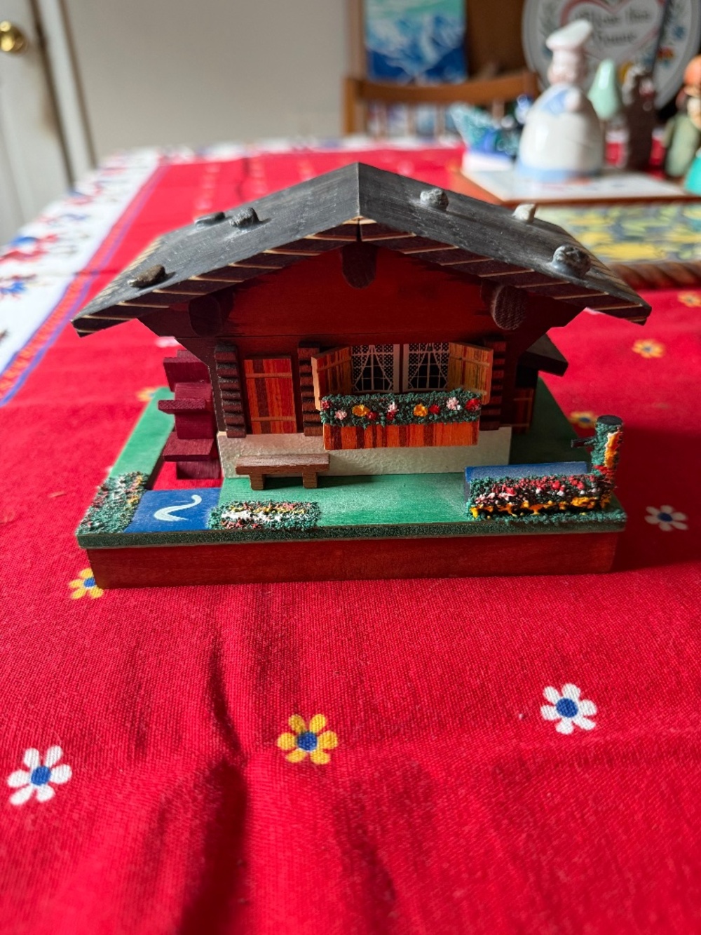 Vintage Rodi Music Box Chalet Reuge